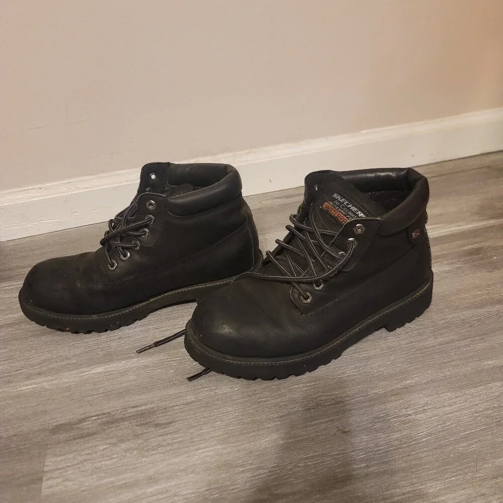 Skechers Men’s Black Air-Cooled Memory Foam Waterproof Lace Up Boots - Size 9